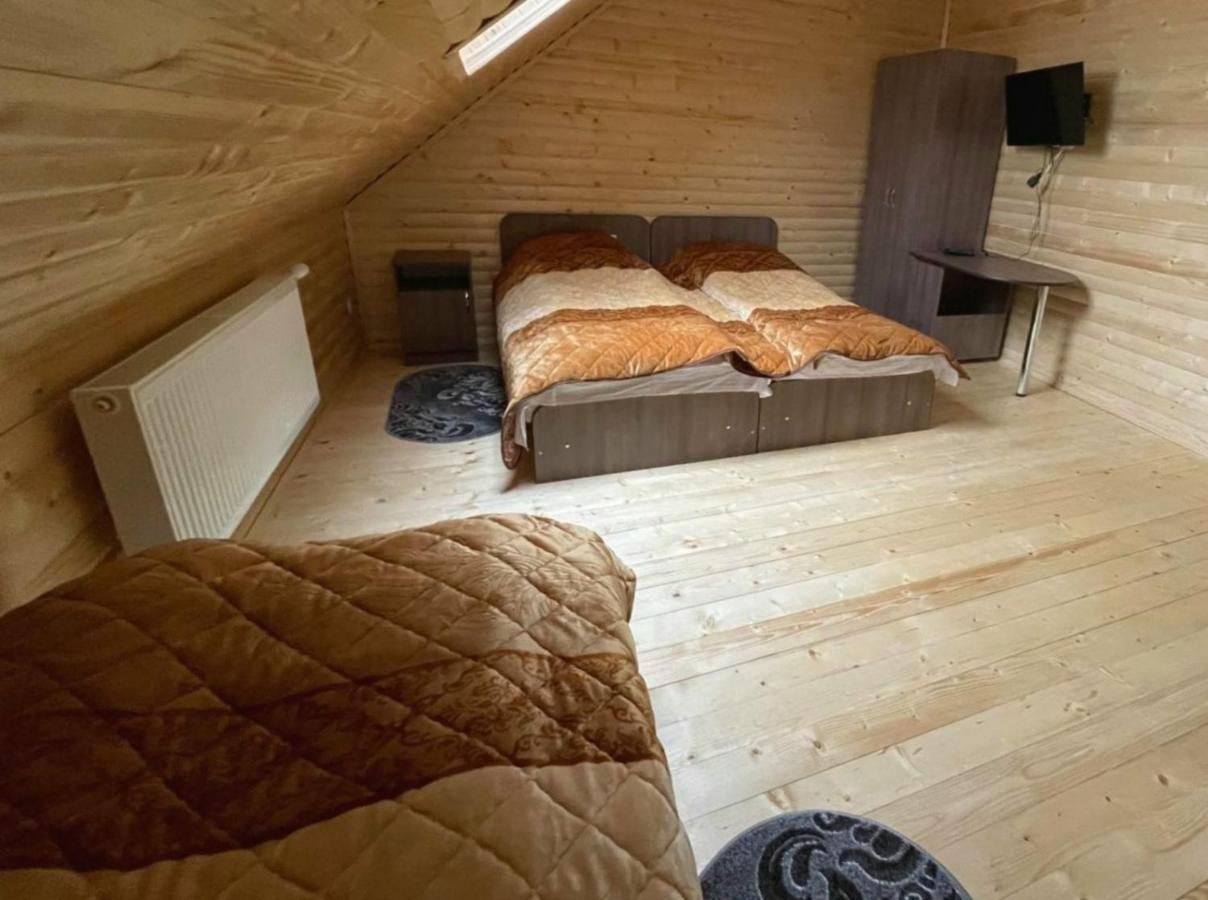 Apart-Hotel Orlan Mykulychyn Dış mekan fotoğraf