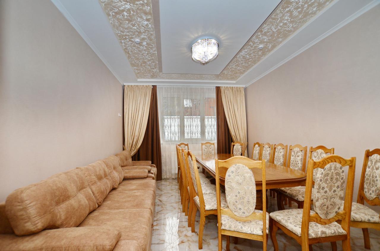 Apart-Hotel Orlan Mykulychyn Dış mekan fotoğraf