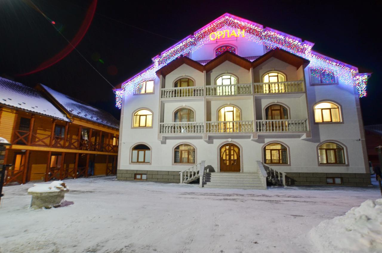 Apart-Hotel Orlan Mykulychyn Dış mekan fotoğraf