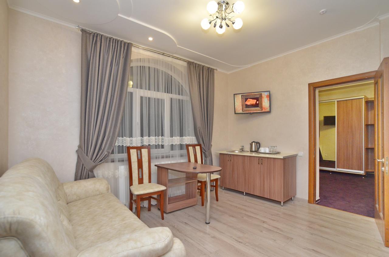 Apart-Hotel Orlan Mykulychyn Dış mekan fotoğraf