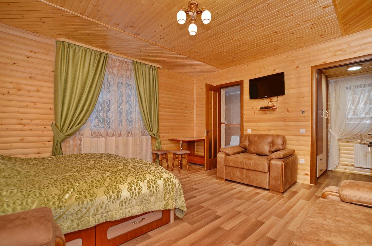 Apart-Hotel Orlan Mykulychyn Dış mekan fotoğraf