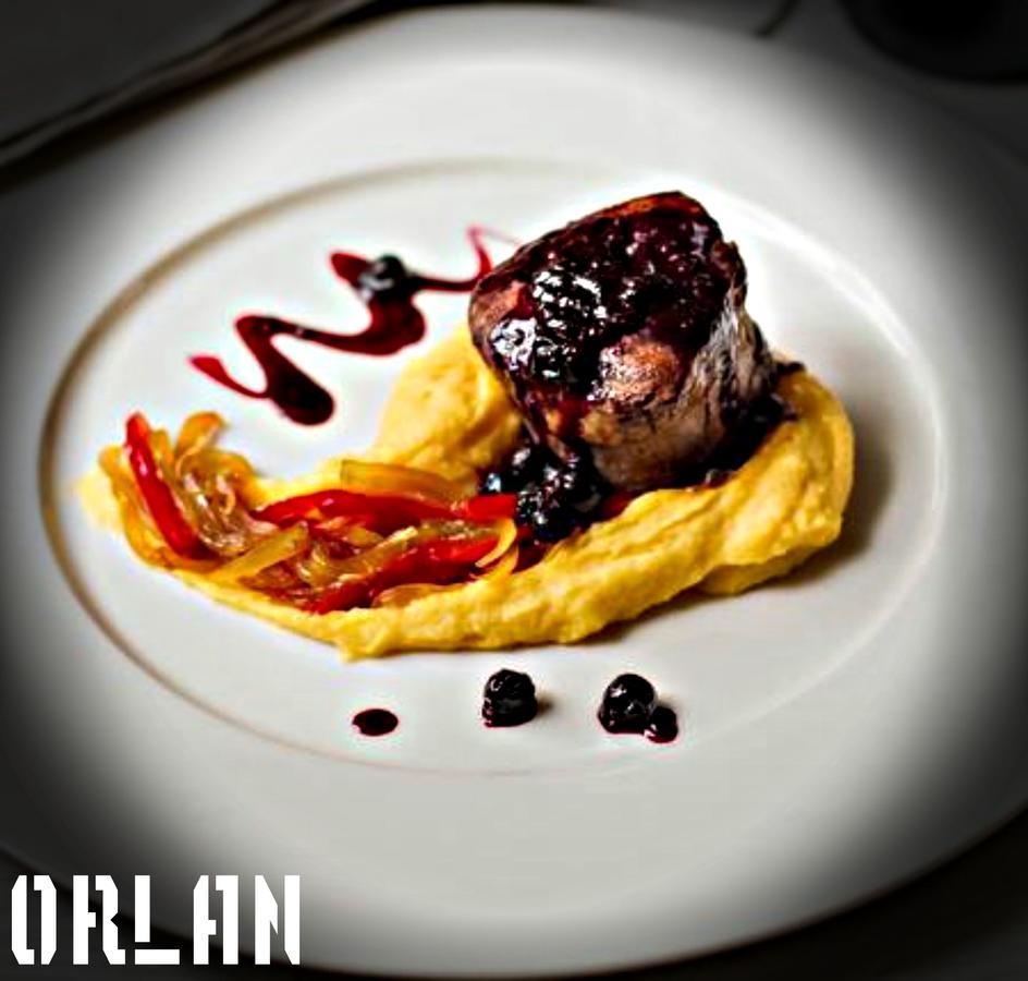 Apart-Hotel Orlan Mykulychyn Dış mekan fotoğraf